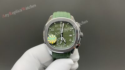 PDF Patek Philippe Aquanaut 138g 42.2mm 5968A-001 Movement Green/Blue Face Watch